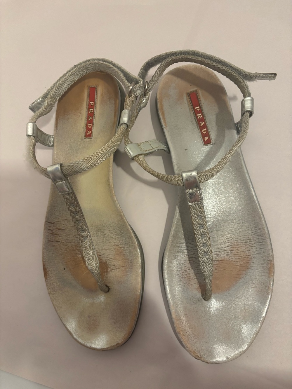 PRADA Silver metalic leather
Sandals size 38 EU 7.5-8 US